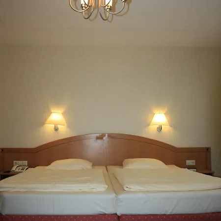 Circle - Closest To Air Base Hotel Ramstein-Miesenbach