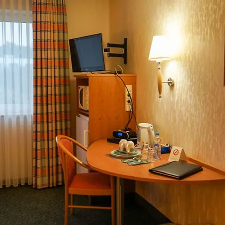 Circle - Closest To Air Base Hotel Ramstein-Miesenbach