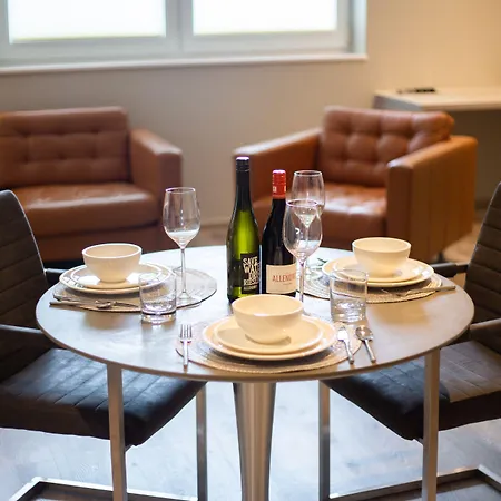 Отель Circle - Closest To Air Base