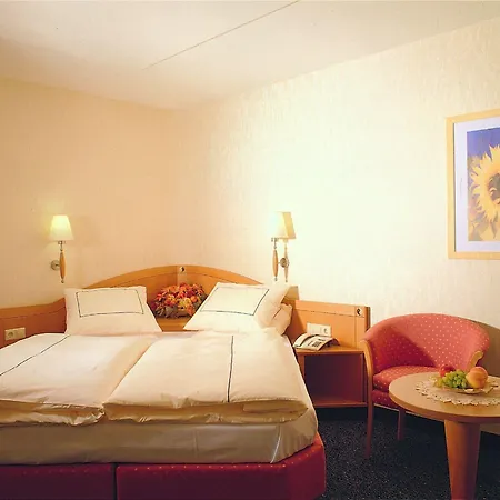 Circle Hotel 4*