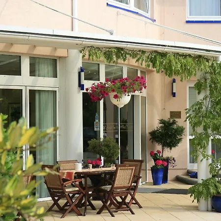 Circle 4* Ramstein-Miesenbach
