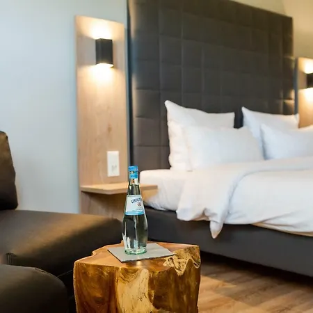 Circle 4* רמשטיין-מיזנבאך