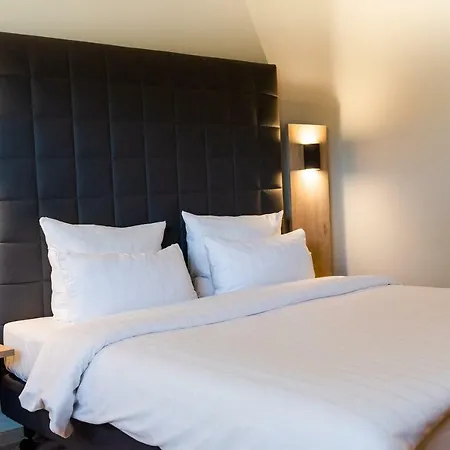 Hotel Circle