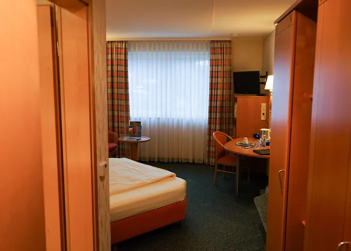 Circle - Closest To Air Base