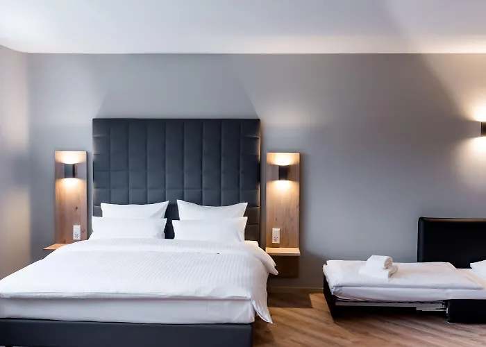 Circle - Closest To Air Base