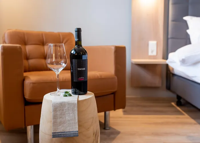 Circle - Closest To Air Base Hotel 4*