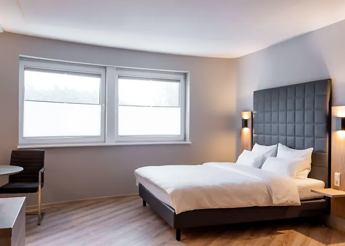 Circle - Closest To Air Base