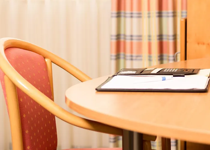 Hotel Circle - Closest To Air Base Ramstein-Miesenbach