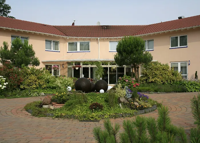 Circle - Closest To Air Base Hotel 4*