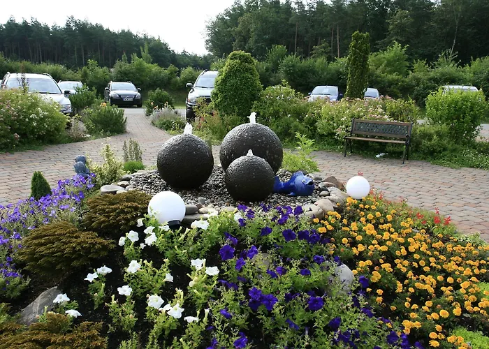 Отель Circle - Closest To Air Base