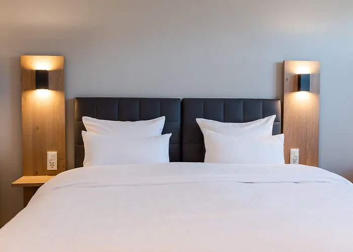 Circle - Closest To Air Base Рамштайн-Мизенбах