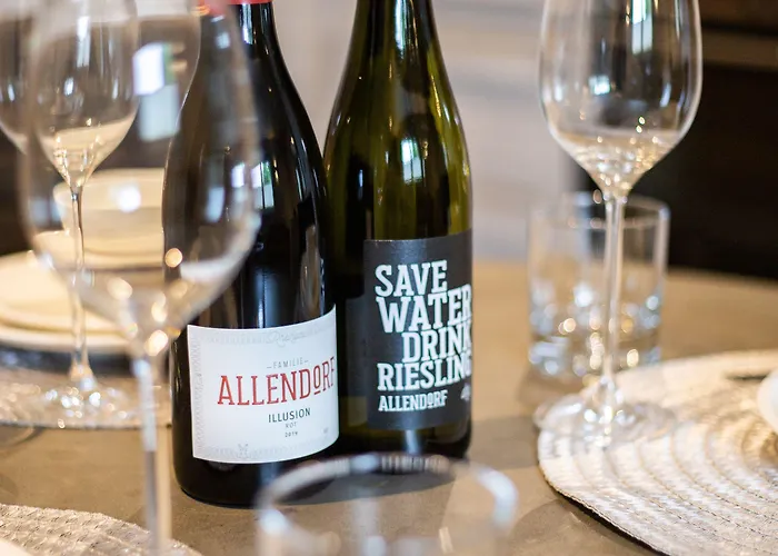 Отель Circle - Closest To Air Base