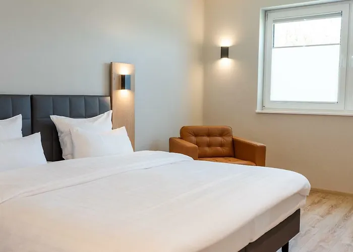 Hotel Circle - Closest To Air Base 4*