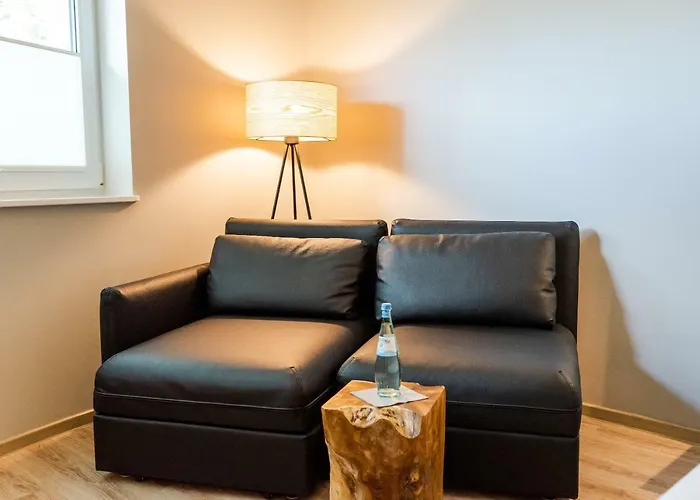 Circle - Closest To Air Base